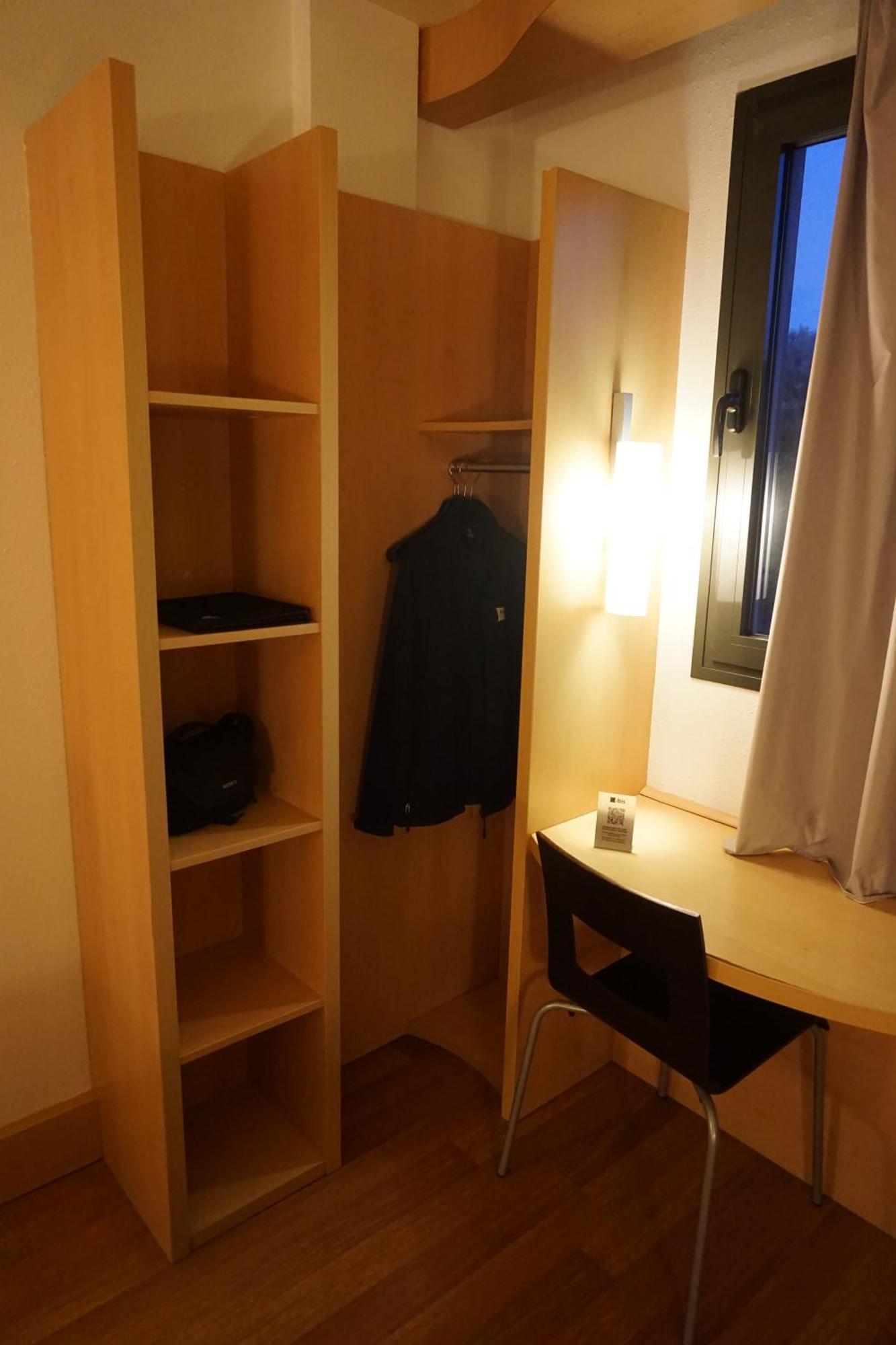 Готель Ibis Жерона Екстер'єр фото